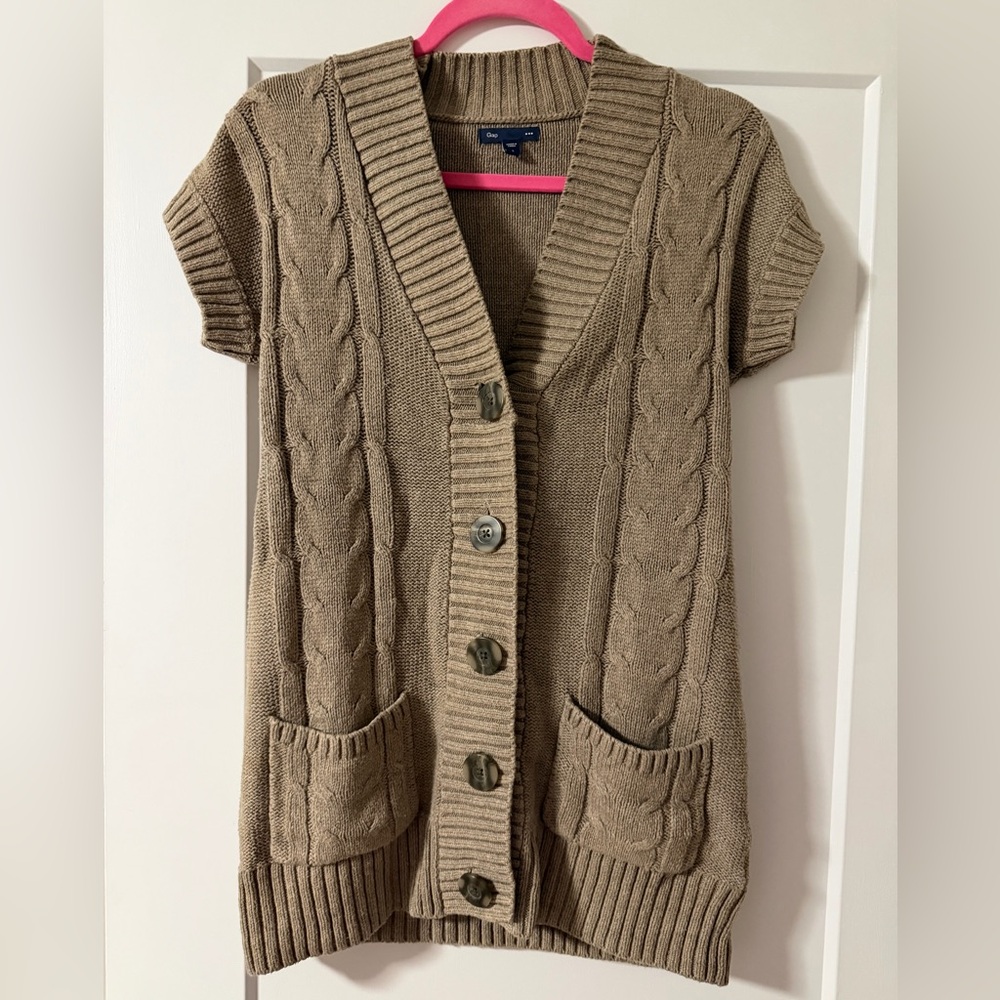 GAP Women's Brown Cable Knit Cardigan Vest